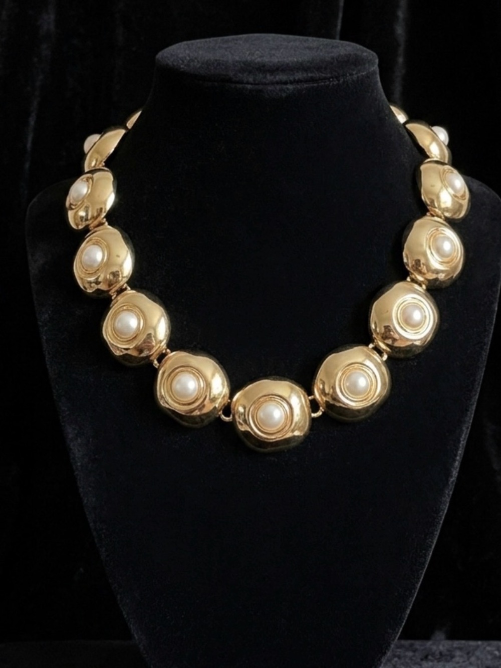 #303 Antichita Perrone 1980’s Gold-tone Necklace